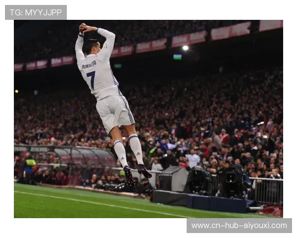 C罗绕射搓出精妙弧线：传奇技艺在日常训练中的落地